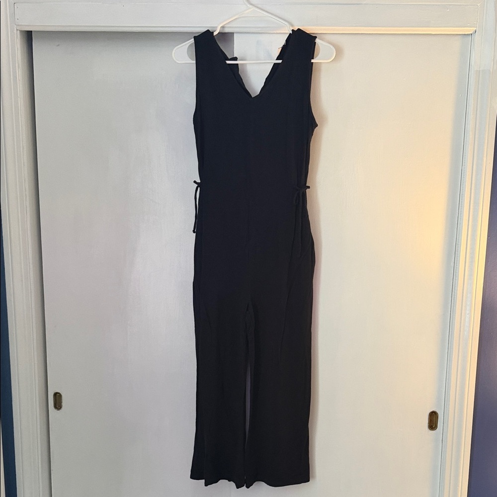Daily Ritual Elegant Black Top